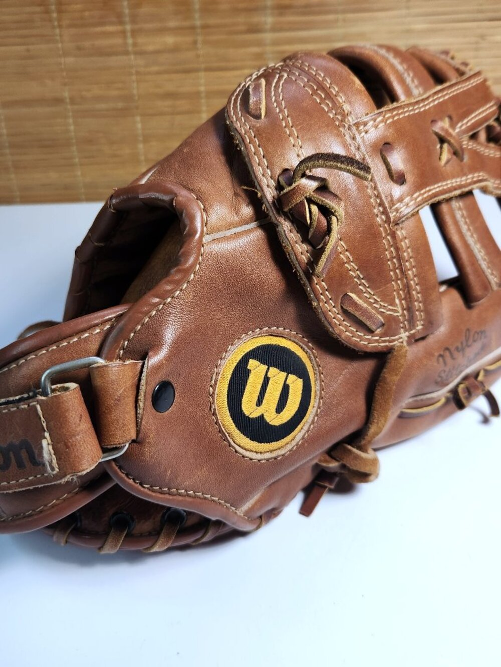 Vintage Wilson A9851 Force 2 Baseball Glove Right Hand Throw Nylon Stitched RHT